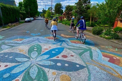 Cykla runt Portland Oregon: Broar, grannskap, poesi och rosor