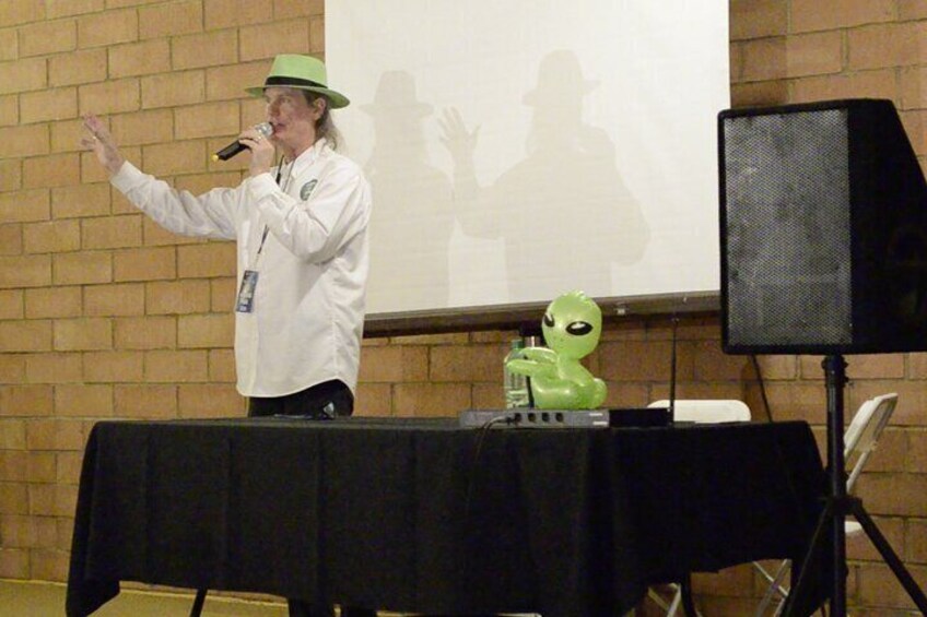 Speaking at the Sedona UFO Sightings Conference