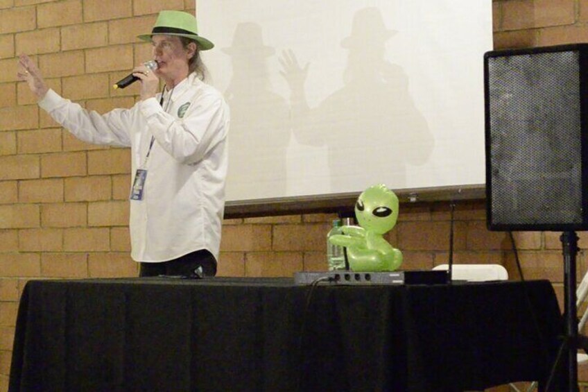 Speaking at Sedona UFO Sightings Conference