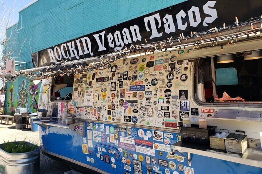 Are you a Vegan or would like to try some amazing Vegan food? We know just the right place with the best Vegan tacos you will be craving for another!
