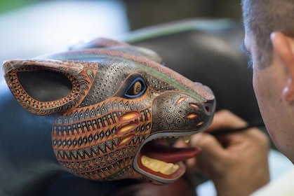 Visite privée d'une journée comprenant les villages artisanaux d'Alebrijes ...