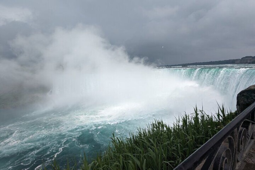 Niagara Falls Private Day Tour w Boat, journey & Tower