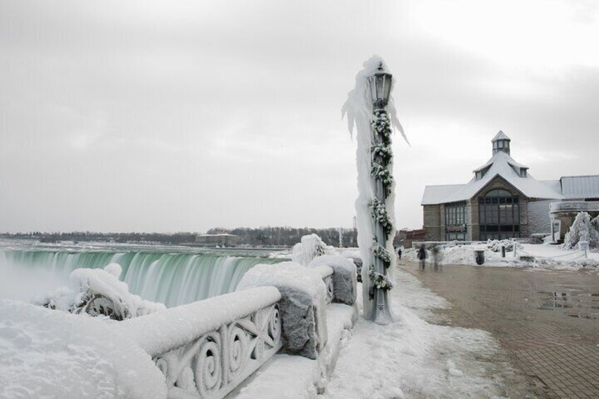 Niagara falls winter