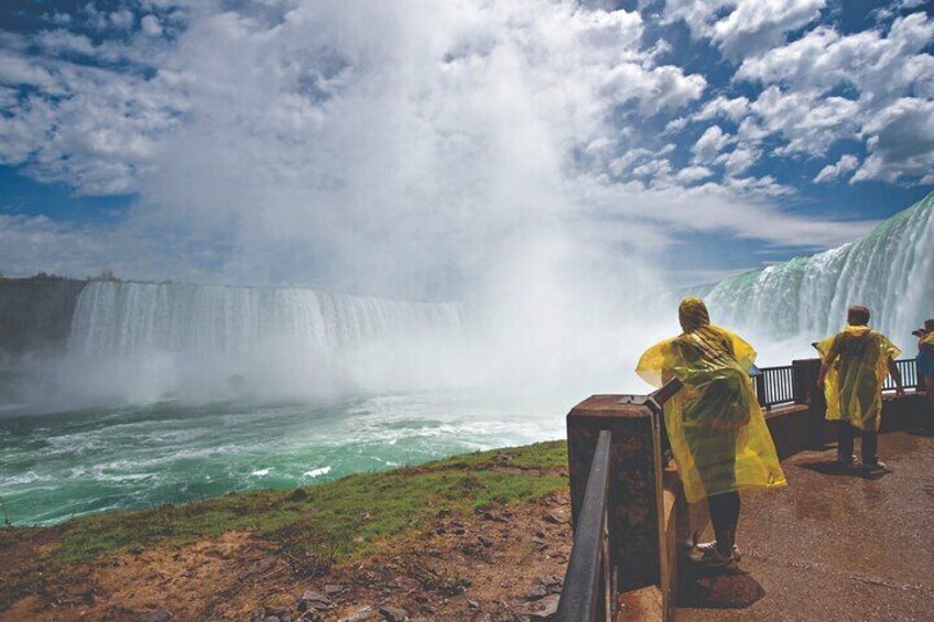 journey behind the falls 