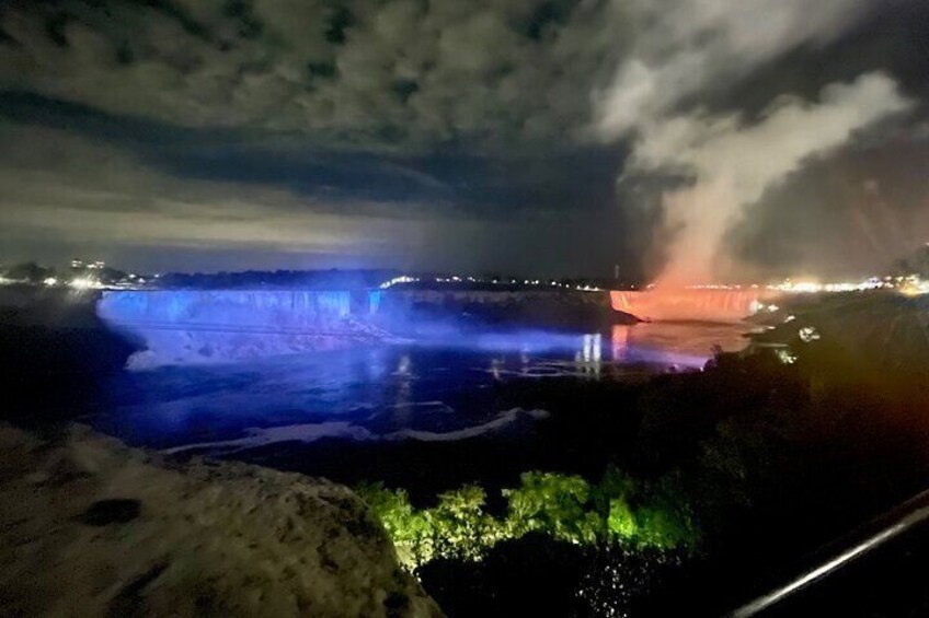 Niagara Falls illumination tour