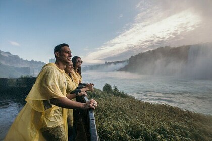 Excursión de un día a las Cataratas del Niágara desde el aeropuerto de Toro...