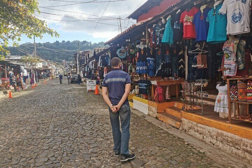 "Ruta de las Flores" Colonial villages , Coffee Tour, Waterfalls, Local Food.