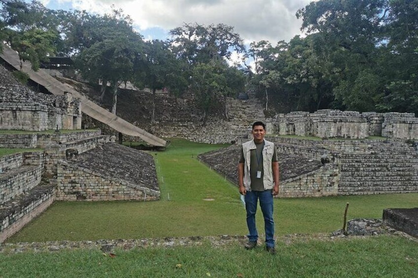 Day Tour :Copan Ruins Word Heritage from San Salvador.