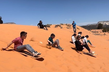 Peek-a-boo Slot Canyon Tour och Sandboarding UTV Adventure