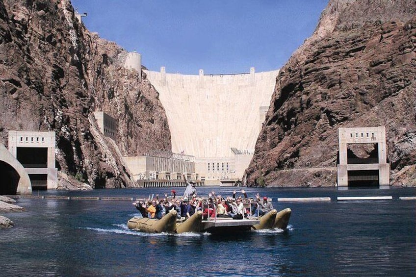 3-Hour Black Canyon Tour by Motorized Raft with Optional Transport