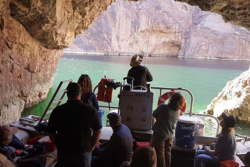 1.5 Hour Guided Raft Tour at Base of Hoover Dam