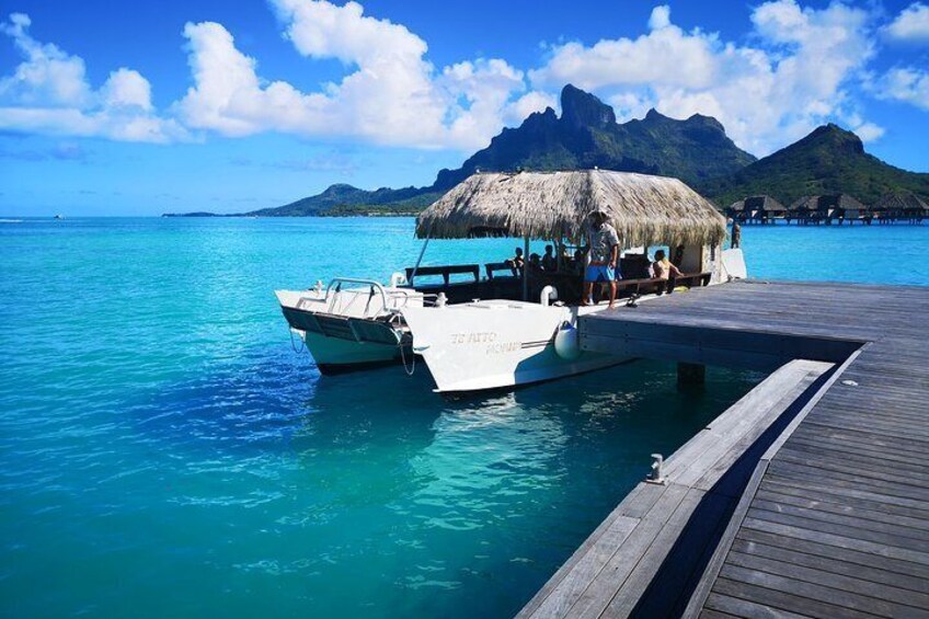 Bora Bora Lagoon Cruise Private Full Day Snorkeling on a Polynesian catamaran
