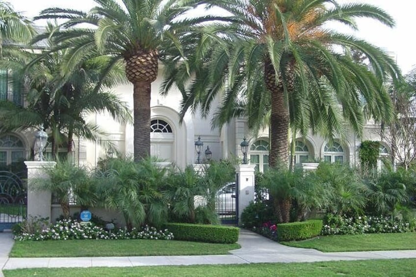 Hollywood Sign & Celebrity Homes Tour