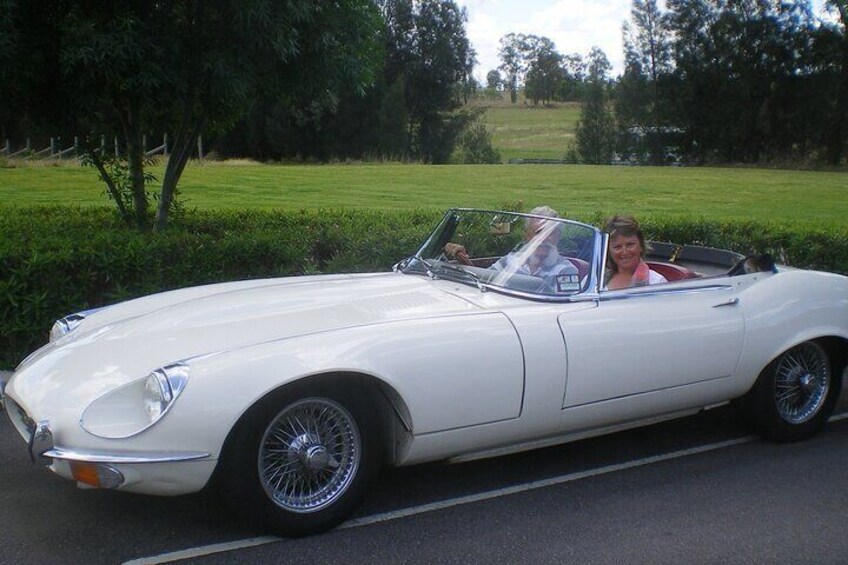 Sydney Bridges and Beaches tour “Vintage Car Ride” Experience