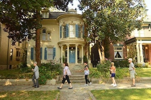 Historic Old Louisville Walking Tour