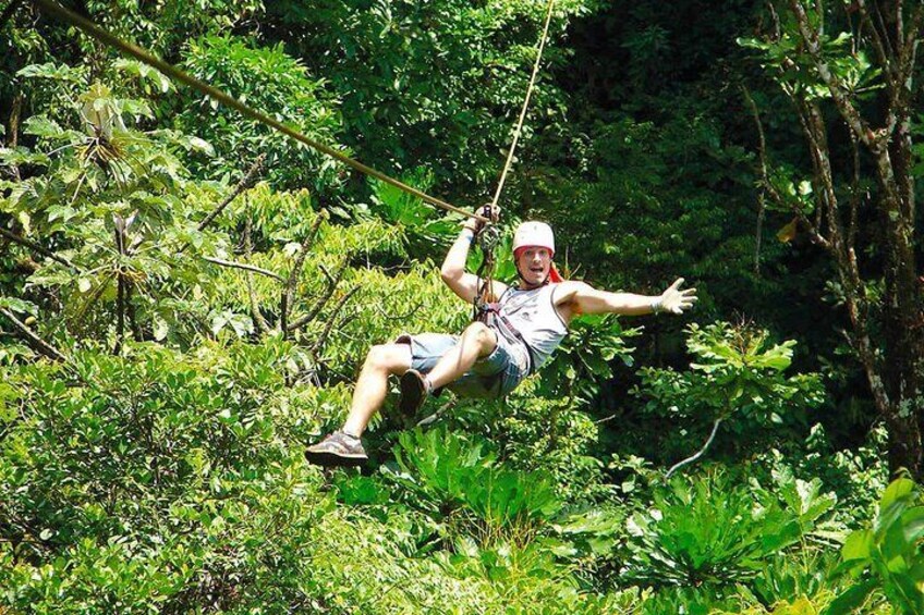 Full Day Class II-III Rafting and Zipline Tour from La Fortuna-Arenal