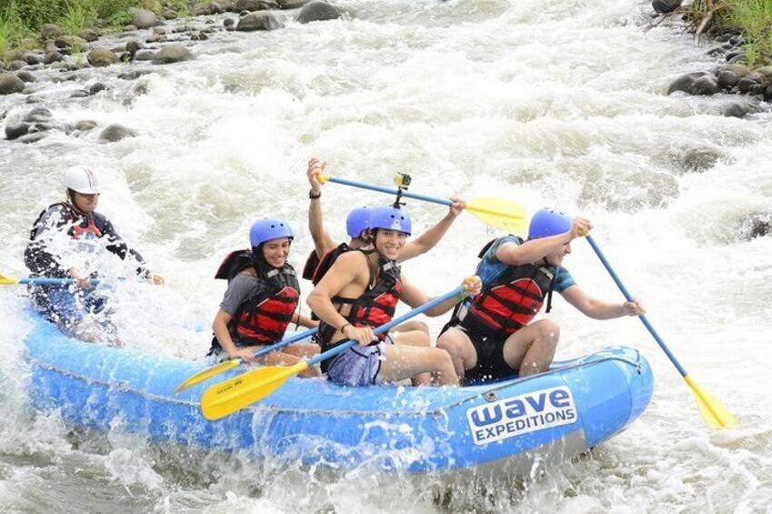 Full Day Class II-III Rafting and Zipline Tour from La Fortuna-Arenal
