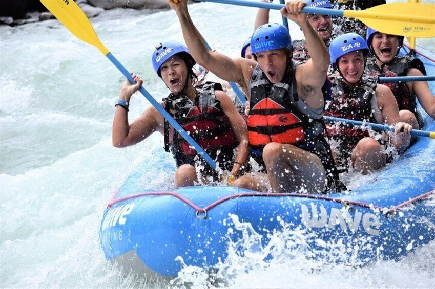 Full Day Class II-III Rafting and Zipline Tour from La Fortuna-Arenal