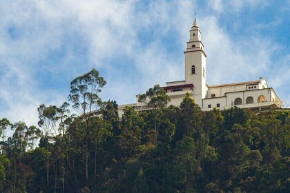 Monserrate Private Tour + Lunch (6Hrs.)