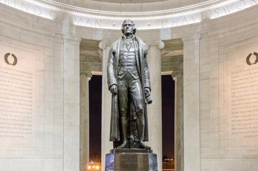 President Thomas Jefferson Statue.