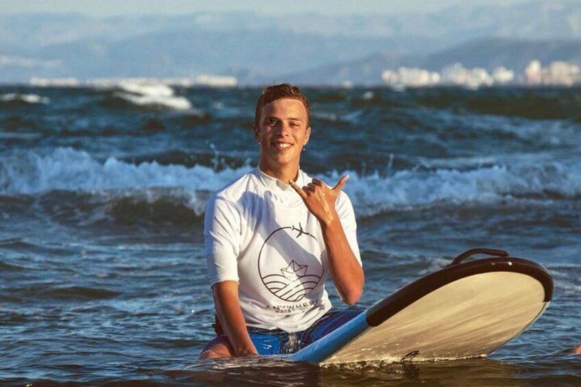 Surf lesson on Valencia beach