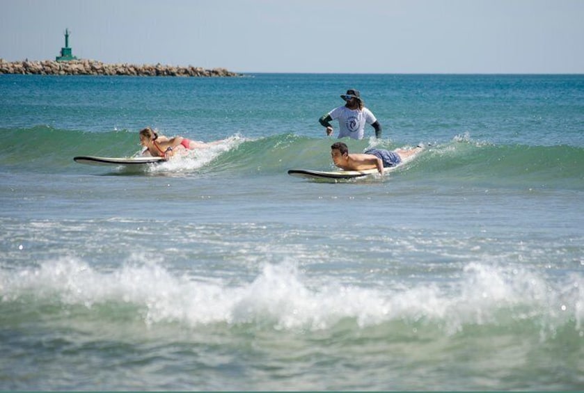 Surf lesson on Valencia beach