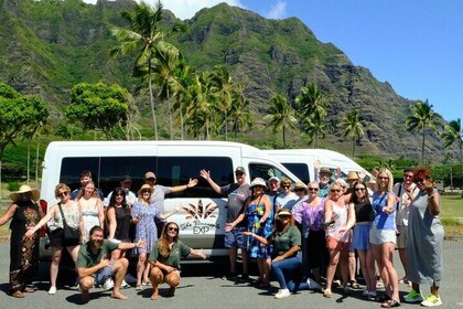 Oahu Circle Island Tour, Free Pineapple/ Byodo-inn!–Max 14 Guests