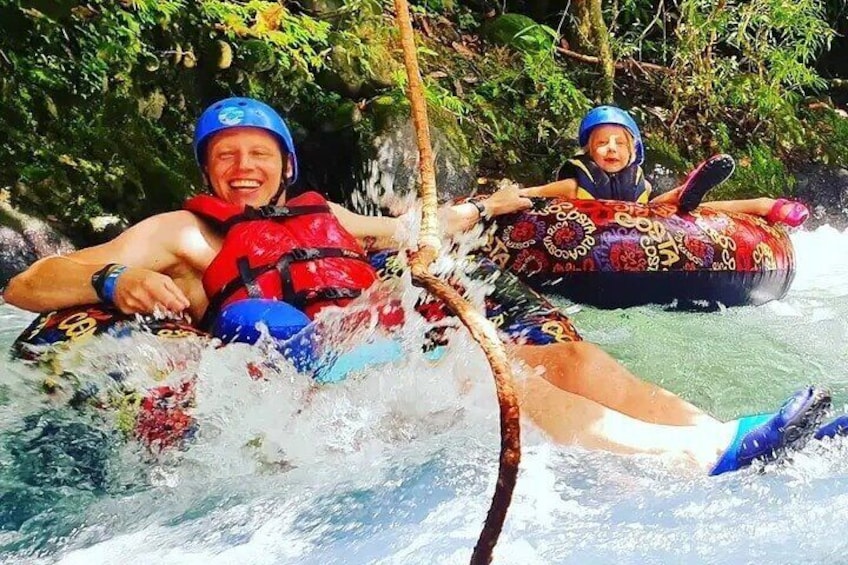 RIO CELESTE+TUBING: Tropical forest+Waterfall+Wildlife Sanctuary 