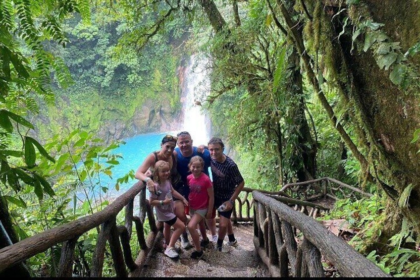 RIO CELESTE COMBO: River Tubing+Waterfall Hike+Animal Sanctuary