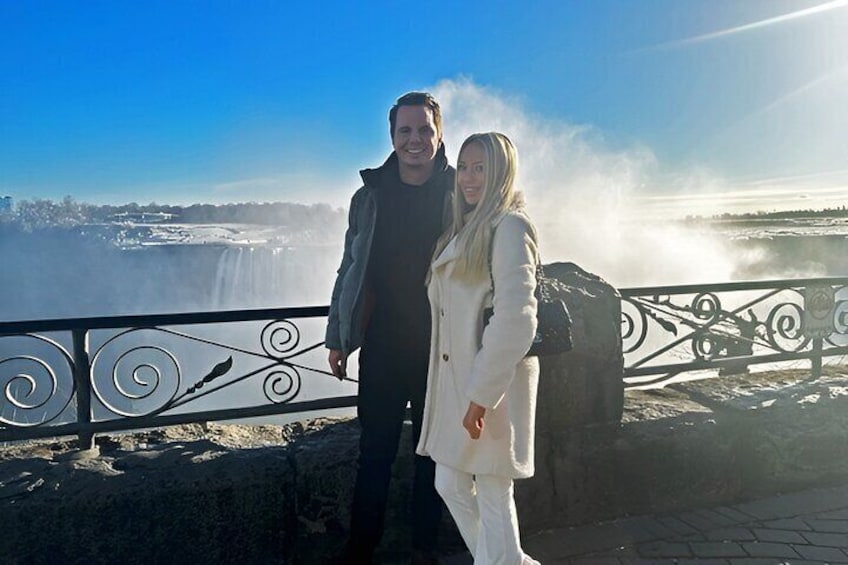 Ultimate Wine Country and Niagara Falls Private Tour with Lunch