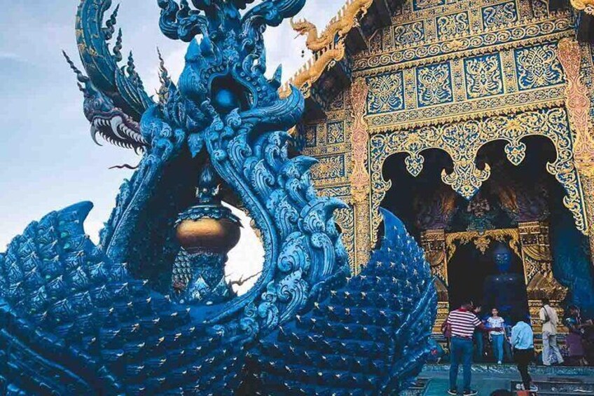 Wat Rong Suea Ten, Blue Temple, Chiang Rai