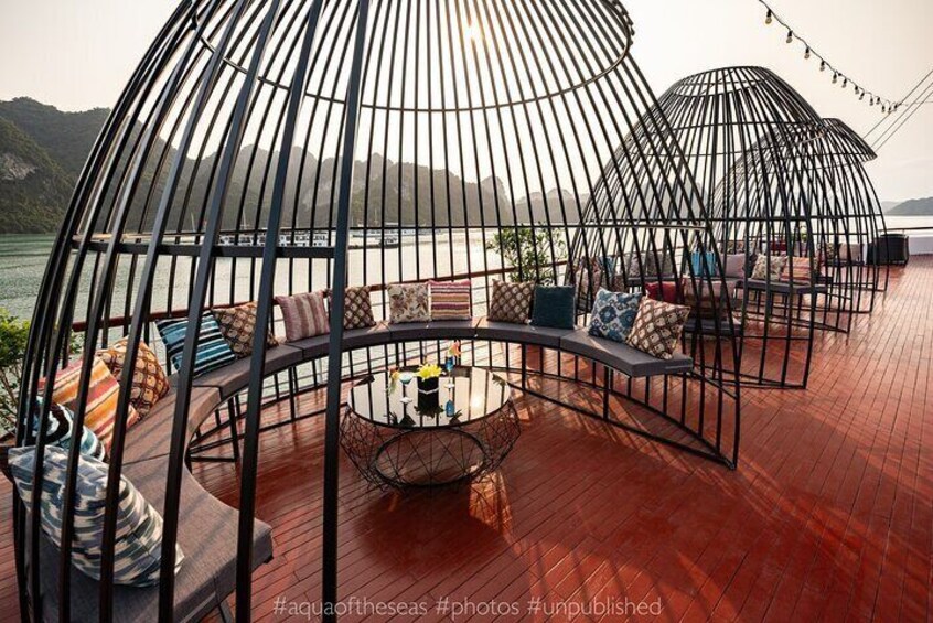 Ultra luxury style-3D/2N amazing activities Halong-Lan Ha- Cat Ba