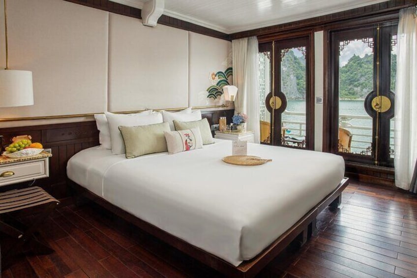 Ultra luxury style-3D/2N amazing activities Halong-Lan Ha- Cat Ba