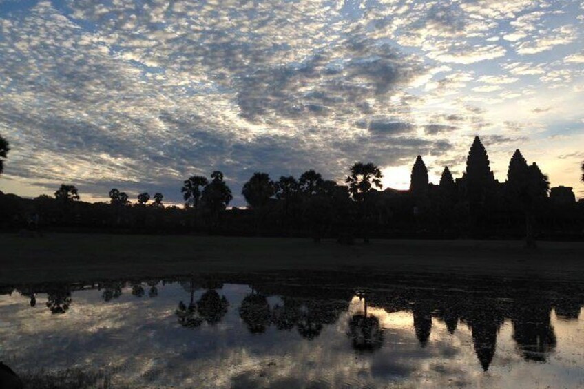 One Day Angkor Temple Tour with Sunrise
