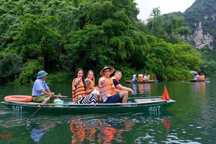 1 Day Luxury Tour in Bai Dinh, Trang An and Mua Cave 