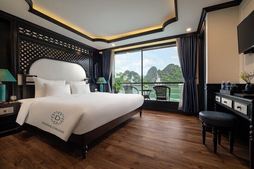 Doris Cruise - Luxury Overnight Cruise in Halong Bay & Lan Ha Bay (2D1N )