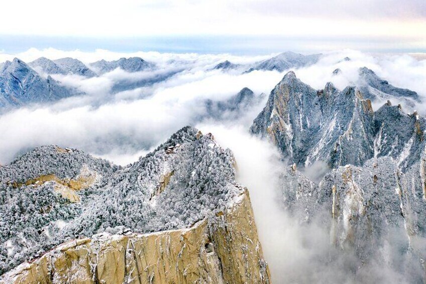 Xi'an Huashan Mountain Adventure Day Tour