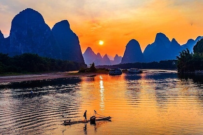 2 Days Guilin Sightseeing Tour with 4 star curise VIP seats