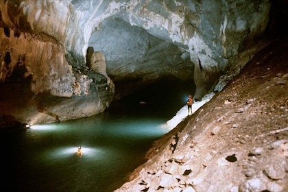 Deluxe Small Group Tour: Phong Nha Cave And Dark Cave 1 Day