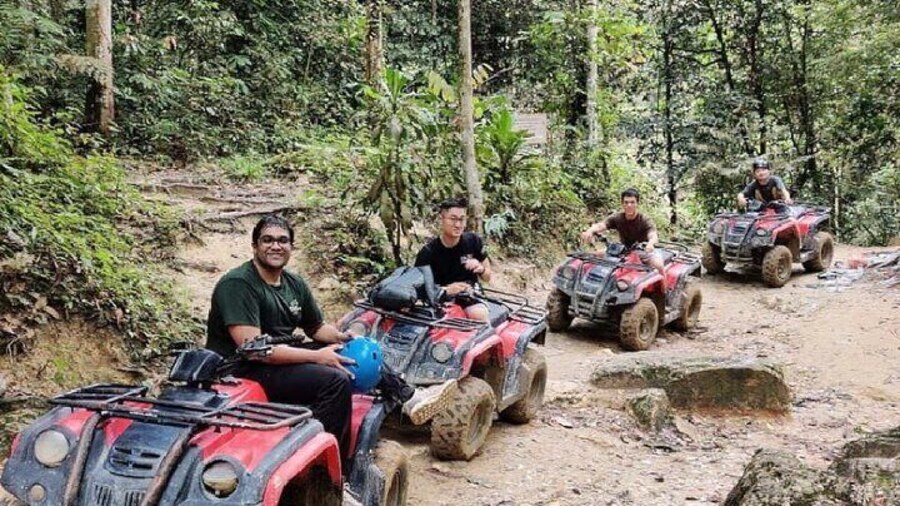 Adventure & Dine in the River with Locals