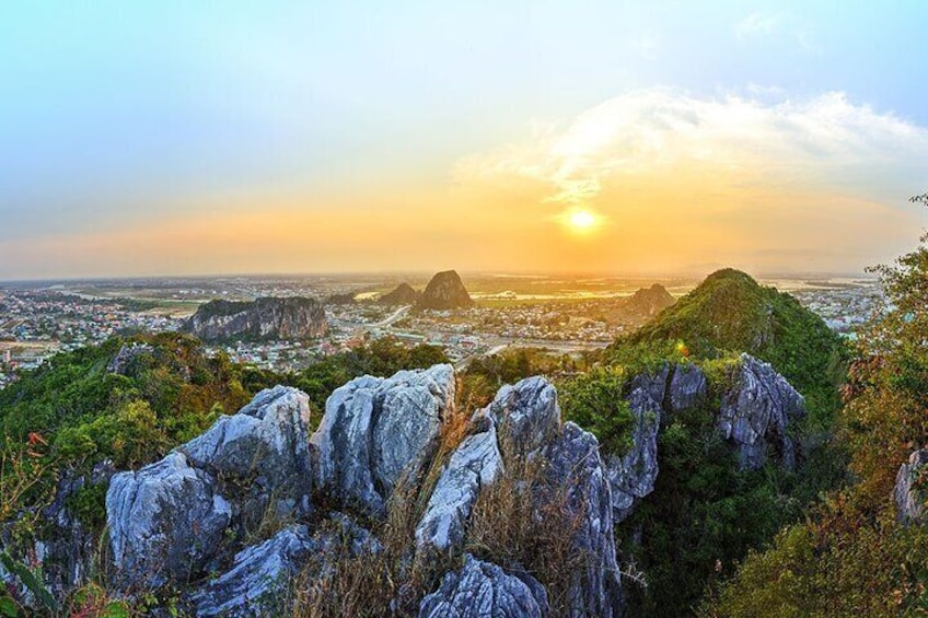 Bus Transfer from Hue to Hoi An with Sightseeing