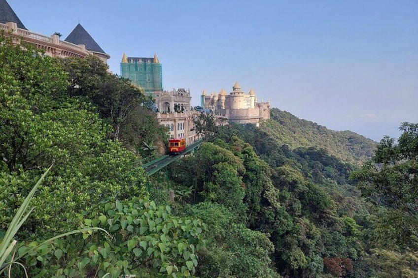 Hoi An/ Da Nang - Ba Na Hills - Golden Bridge Deluxe Small group