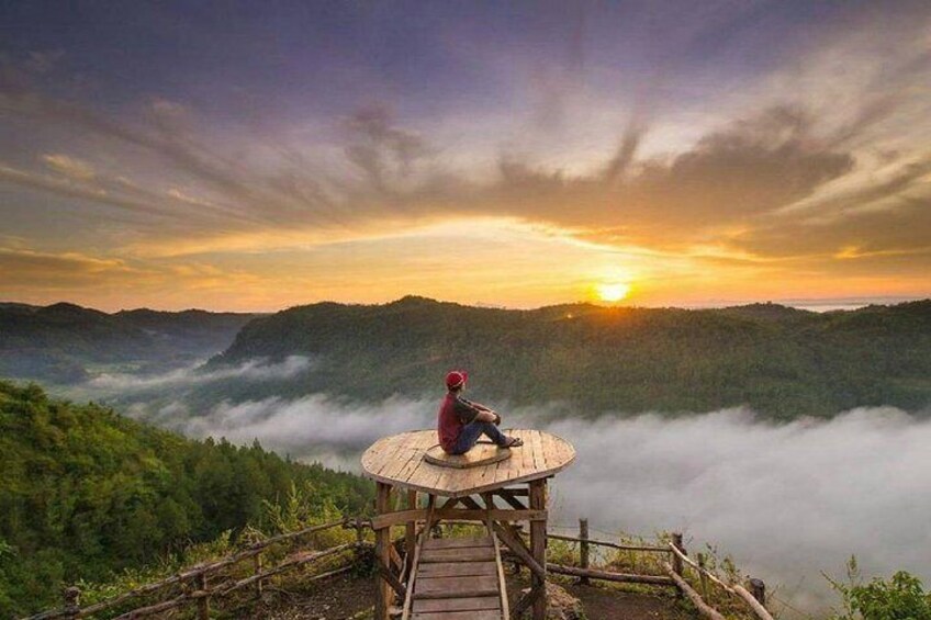 Photogenic Panguk Sunrise View