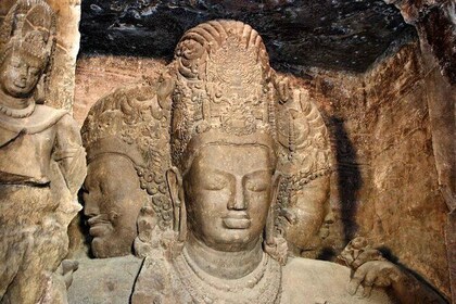 Mumbai Elephanta Caves Private Half-Day Tour including Guide