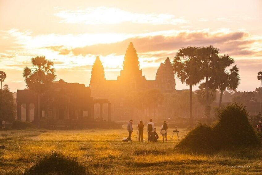 Sunrise at Angkor wat