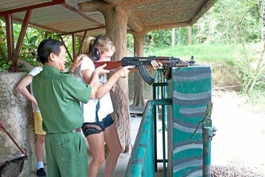 CU CHI Ben Duoc Tunnels Half Day