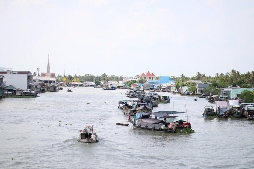 Mekong Delta with a Chocolate Factory Visit (Cai Be - Vinh Long) - 1 Day