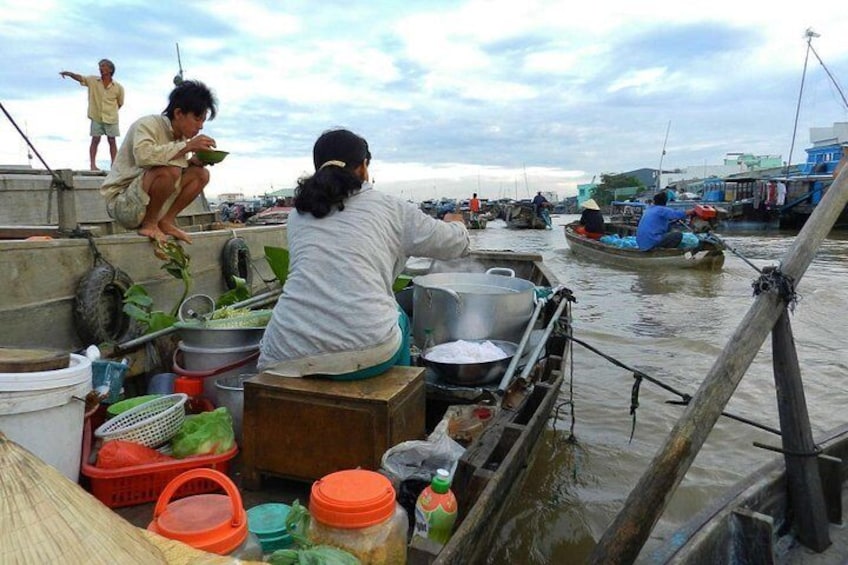 1-day Cai Rang Floating Market With Sweet Chocolate Taste Private Tour