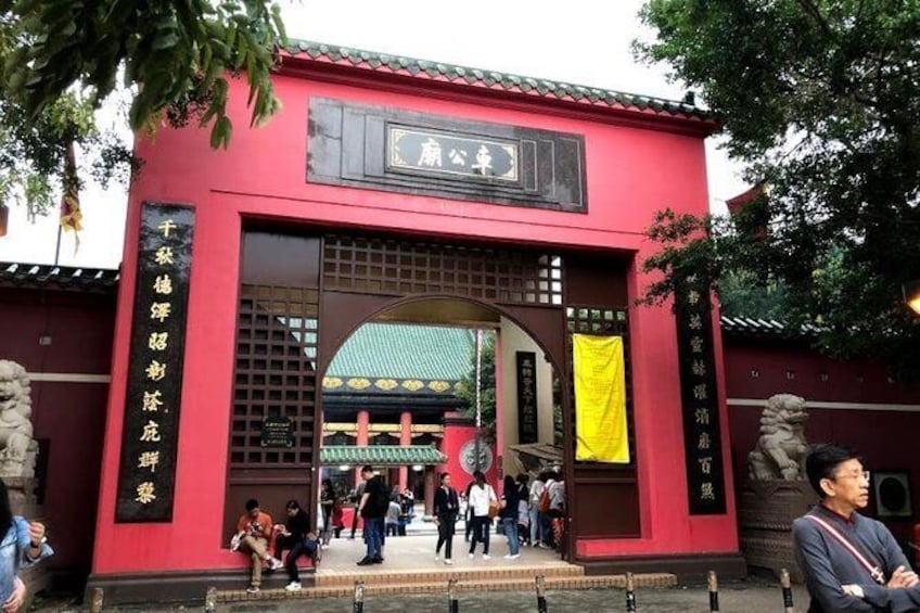 Show item 1 of 9. Hong Kong 4-Hour Heritage Bike Tour - Culture & Food