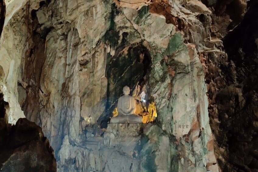 AMAZING HALF DAY PILGRIMAGE to MARBLE MOUNTAIN and LADY BUDDHA PAGODA